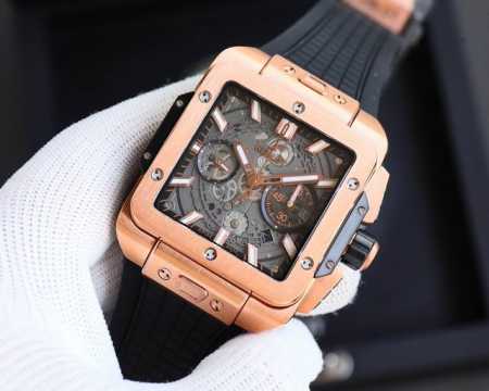 全新核心作品 Hublot 宇舶表荣耀发布全新Square Bang Unico腕表 恒宝方形大爆炸 精钢打造轻盈贴手舒适 不计成本采用蓝宝石玻璃 采用源自Bi - 点击图像关闭