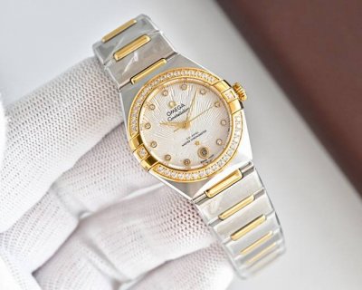 白 -金 钻+50 新品 引领第五代欧米茄星座 29Mm 完美之作！原装拆解，全方位同步官方！更细致入微的美学设计和更人性化细节！搭载8700同轴机芯 极其稳定