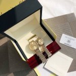 这次给大家带来一款情侣款浪琴手表，代工厂p渠道，男款38.5Mm，女款25Mm表径，大小同价！经典不败的浪琴律雅系列-休闲时尚女士石英腕表，体现了以飞翼沙漏标志