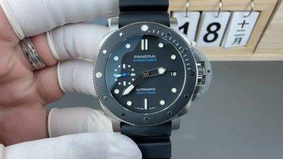 Vs Factory2025墙裂推荐 最新版本 Vs沛纳海pam683腕表！ 1直径42Mm，亚洲手腕标准尺寸。 2找pam682、pam684的，还有那些中了