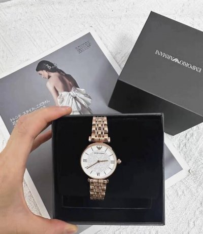 Emporio Armani阿玛尼 满天星系列 腕表 石英机芯 钢表带 白色表盘 女表 镶钻潮流时尚