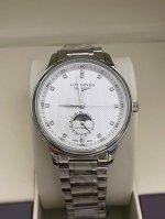 浪琴名匠系列L2.909.4.78.3月相腕表压轴登场！简约优雅尽显从容气度！ 表壳 1.腕表尺寸40X12毫米。不放过任何细节，一丝不苟的还原名匠系列表壳独特