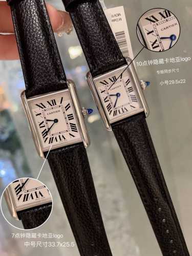 白壳 金 Factory 卡地亚 Cartier 坦克系列则推出tank Must腕表，表盘由经典罗马刻度显示 搭配must 系列方尖蓝宝石把头，表壳大小为中号