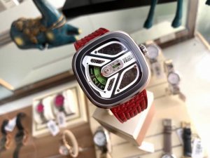 支持香港、美国直邮 Sl-Factory横空问世“墨西哥牛仔” 七个星期五seven Friday A.K.A Ei Charro 墨西哥牛仔限量版 型号：M1