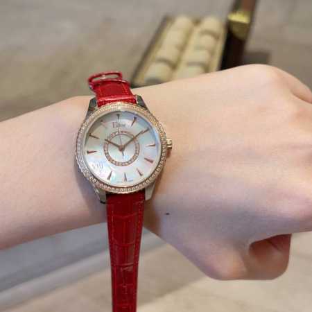 Dior Viii Montaigne迪奥 高版本 瑞士石英 表径：33Mm 蓝宝石镜面 小牛皮真皮表带 ，Cnc多层品控，细节精致体现 - 点击图像关闭