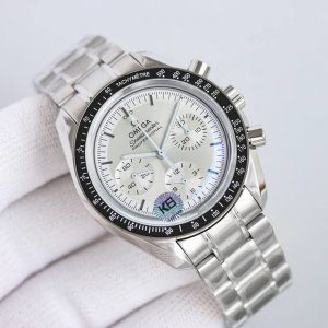 皮带 钢带+100 全新Omega欧米茄登月超霸310.60.42.50.021 专业月球表 超霸故事的核心是被阿姆斯特朗带上了月球 手表被留在了太空舱里 表壳