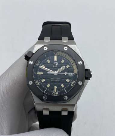 爱彼皇家橡树离岸型系列15720Cn四分之一米色，白金+黑陶瓷圈材质，全球限量300枚， 年卡，原始成色，双表带，全套齐全，带4月5日徐步天鉴定报告，#腕表 # - 点击图像关闭