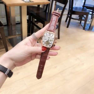 法兰克穆勒 Franck Muller ！顶级奢华男士腕表 来自瑞士日内瓦，是世界知名的高级腕表品牌。法穆兰大量打破常规的创意更是使其成为无数男女明星的热捧之物