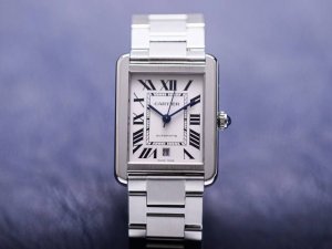 卡地亚坦克系列机械男装 钢壳皮带：Wsta0029、钢带款：W 0028、玫瑰金皮带：W 0026 ，拆解原装开模，同步原装尺寸：长40.5Mm*宽31Mm*厚