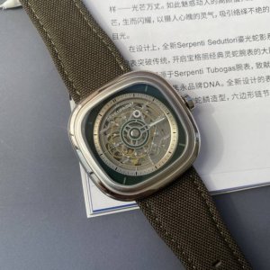 配盒 支持香港、美国直邮 独家新款，现货，Sevenfriday 七个星期五手表机械男表t2 01 ，改革后的新款比旧款更薄更轻，大小45.6X4 Mm 更符合