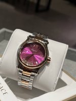 尺寸分别 30 33 36 萧邦Chopard 灵动快乐钻，会跳舞的腕表，闪耀你的每一天！彩色多巴胺表盘搭配白钢质感，可盐可甜，戴上它，快乐如钻石般闪耀！看腻了