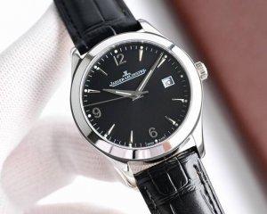 1170积家大师超薄系列 表经尺寸40毫米（同步正品）采用进口8215自动上链机芯和8215改899Ac一体机走时精准，可靠性十足。表壳材质316L精钢，表镜前