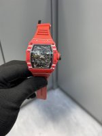 理查德Rm 2 红魔 DDD 以下亮点刷新市场版本 DDD 1 定制最好的红Ntpt碳纤维 DDD 2 独家对版五级钛合金螺丝 DDD 3 搭载一体机芯 “真禽