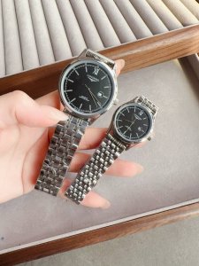 白 金 浪琴-Longines 情侣对表 原装进口石英机芯 316L精钢表壳 直径男39Mm女29Mm 厚8Mm如果今天的阳光停止了它耀眼的光芒。那么你的一个微