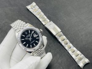 Vr Factory 墙裂推荐 诚意之作 致敬经典 市场顶级复刻版本 劳力士Rolex日志型腕表系列41Mm 塑造经典腕表典范 细节方面 1搭载3235机芯一体