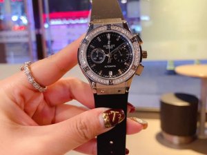 恒宝 匠心工艺 定制版数量不多、先定先得就是要与众不同 王者风范 最新 :宇舶 恒宝 系列 市场最高版本 最高性价比尺寸38X10满钻满钻来啦 恒宝 匠心工艺 定制版数量不多、先定先得就是要与众不同 王者风范 最新 :宇舶 恒宝 系列 市场最高版本 最高性价比尺寸38X10满钻满钻来啦