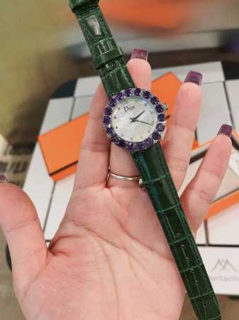 迪奥dior全新高级宝珠手表系列展现精湛术艺品质 融汇优与雅美感 Dior腕表处处显露致精和高雅 瑞石士英机芯 传工统匠手工打造 数十颗钻白点缀着更显示它出的独 - 点击图像关闭