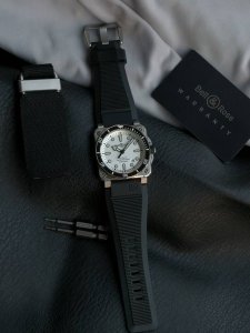 Brf 柏莱士 Bell&Ross Ot5 Instruments 系列Br03A 2824自动机械 机芯 精钢表壳 42毫米 带 陶瓷60分钟刻度单向旋转精钢