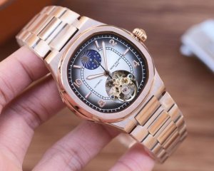 690 飞轮设计八角形新品 品牌：百达翡丽 类型：精品男士腕表 表带：316精钢表带 机芯：全自动机械机芯 镜面：矿物质强化玻璃 品味高雅 浩瀚大气 匠心独运