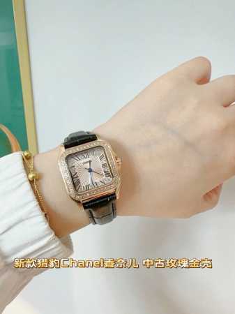 香奈儿chanel 猎豹手表，新款 钻石罗马刻度面 华丽而不羁，是panthère De 猎豹所传达的美学风格。它线条流畅，魅惑动人，柔软服帖于腕间，宛若在肌肤 - 点击图像关闭