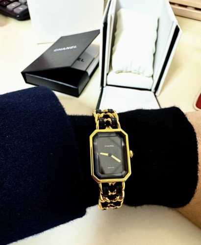 年少不知方糖香~终于被我收到一直成色超级好的中古方糖了，秋冬的绝配[庆祝R]