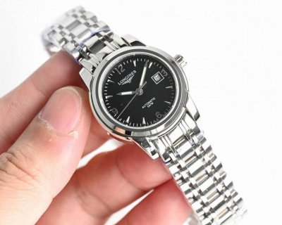 统一价： 新版：Longines／浪琴-索伊米亚系列 L4、263．3一7、机械女表。 表式：女士手表。 机芯型号： 瑞士Eta2671自动机械机芯 质量保障的