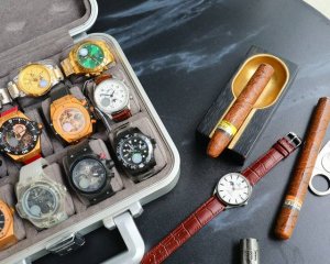 男人挚爱 三针腕表 最新 ：欧米加最佳设计独家首发 类型 ：精品男士腕表 表带 ：真牛皮表带 机芯 ：西铁城机械机芯 镜面 ：蓝宝石玻璃 更高清 品味高雅 浩瀚
