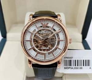 意大利Armani阿玛尼 Ar60007 玫瑰金機械錶 大三針鏤空設計 極具英倫魅力 全自動機械機芯 玫瑰金鍍層 30米生活防水 夜光指針 礦物玻璃面 真皮錶帶
