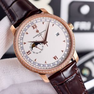 白光 金玫 钻加50 江诗丹顿新款上市,传承瑞士传统制表精华,简约典雅,精雕细琢,超卓瑞士喷砂工艺,追求完美艺术,设计精巧锲而不舍的精神,独具一格的9字位24小 白光 金玫 钻加50 江诗丹顿新款上市,传承瑞士传统制表精华,简约典雅,精雕细琢,超卓瑞士喷砂工艺,追求完美艺术,设计精巧锲而不舍的精神,独具一格的9字位24小