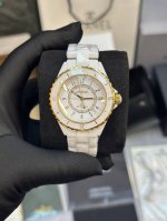 独家实拍图香奈儿Chanel 白陶瓷J12系列全自动机械表 奢华与优雅的完美诠释女生的梦中情表 型号H9540 公 版本-瑞士机芯 直径38Mm