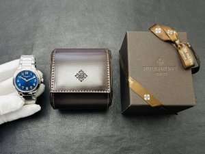 Gr Factory2024墙裂推荐 市场最高版本 百达.翡丽twenty 4系列7300闪爆登场 细节方面 1尺寸36Mm 尺寸与正品一致 2表壳 一体式矩型