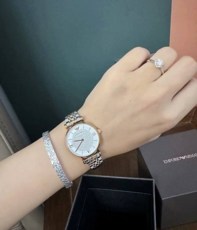 Emporio Armani阿玛尼 满天星镶钻 腕表 石英机芯 不锈钢表带 白色表盘 女表 潮流休闲时尚