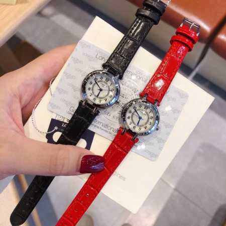 浪琴-Longines 浪琴心月系列 进口石英 真皮表带精致简洁的表盘 令腕表轮廓更加柔和 为腕表更添动人风采 其魔幻般的优雅吸引着所有倾情于现代精致优雅风尚的 - 点击图像关闭