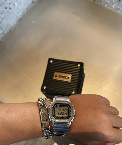 卡西欧彩色方块钢带款特别版Gmw-B5000D-1Jf B5000 35周年方块钢带 经典G-Shock壳形金属化 电子 背光 24小时制 倒计时 全自动万年历