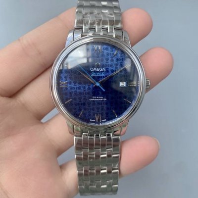 奥比斯小熊特别款 424.13.40.20.03 3 全新升级欧米伽新品来货作为明星热卖产品基础款，碟飞系列以经典优雅设计，备受消费者青睐，更是商务首选！ 推荐
