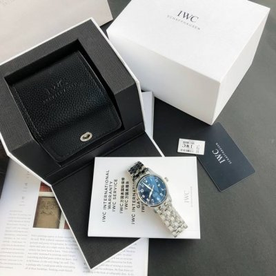 硬货首发，市场独家！Iw3270156 。316L精钢材质，非凡工艺，让小厂知难而退！万国飞行员马克十八传承腕表，采用原装瑞士Eta王牌机芯，40Mm表径，全数