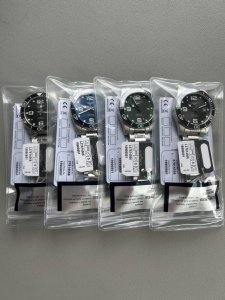 Longines浪琴水潜系列 精钢表壳,三码合一搭载2813机芯西铁城8215机芯!蓝宝石镜面!原版一双致折式安全表扣尺寸41Mm同专步柜陶款瓷圈钢带胶带都有! Longines浪琴水潜系列 精钢表壳,三码合一搭载2813机芯西铁城8215机芯!蓝宝石镜面!原版一双致折式安全表扣尺寸41Mm同专步柜陶款瓷圈钢带胶带都有!