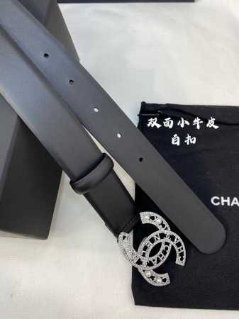 特 香奈儿 原单货品 宽度3.0Cm 双面原厂小牛皮，皮质柔软 细腻，手感好。多种扣头可选 ，精细做工。上身效果非常好 - 点击图像关闭