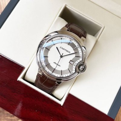 金690 简约时尚 优雅大方 卡地亚-Cartier 男士腕表 全自动机械机芯 矿物强化玻璃 316L精钢表壳 真皮表带 全新风格 商务休闲 尺寸:直径44Mm