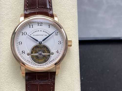 新版V2朗格1815 Tourbillon系列真陀飞轮 搭载复刻原版朗格Cal．L02.1手动顶级中轴真飞轮机芯 直径41Mm 厚度11Mm 绝对值得五星推荐的