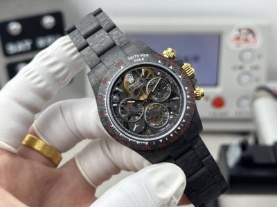 Twf全碳纤维改装定制版迪通拿系列 表壳整体采用进口复合碳纤维材质 超轻超碳 40Mm 搭载镂空4130机