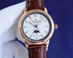 白 金玫 ，2024江诗丹顿 Vacheron Constantin 传袭系列男士腕表！全新复杂日月星辰多功能腕表，超强夜光。搭载原装进口2824-2自动上链机