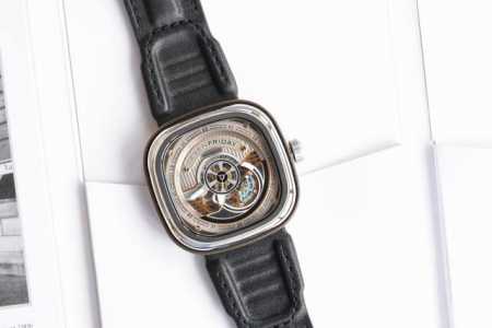 支持香港、美国直邮 原单七个星期五 Sevenfriday自动机械男表sf-S2 01-A145 送原长黑色硅胶带一付，支持官方nfc软件验防伪 支持专柜验货 - 点击图像关闭