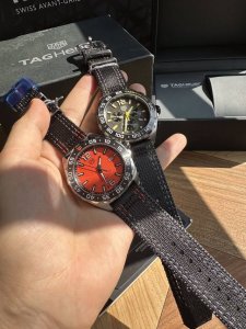 新款到～ ，新包装加50新款高颜值上线，硬货。泰格豪雅F1系列 石英表，新出款～~43Mm表径，蓝宝石镜面，原装机芯支持拆机，超高难度精钢拉丝表带工艺无法仿制，
