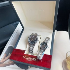 钢带浪琴 名匠石英皮带情侶对表 直径男40Mm女30Mm 如果今天的阳光停止了它耀眼的光芒。那么你的一个微笑，将照亮我的整个世界浪琴情侣款，超高性价比，强烈推荐