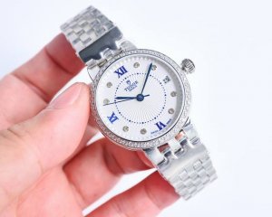 白皮 金皮 钢带50 钻50 2024最新爆款推荐 帝陀玫瑰，随着女士腕表关注度的提升，瑞士制表品牌近年来对于女性时计市场有了更加密切的关注 最高品质版本 帝陀