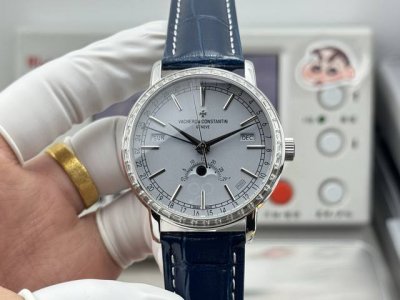 江诗丹顿 Traditionnelle 传袭系列全日历腕表 DDD 型号 ： To00R-B344B740B345 DDD 表壳 ：腕表直径41Mm，厚度12.