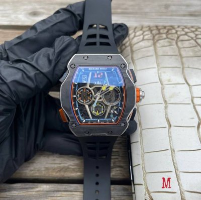理查德 米勒 Richardmille Rm022系列 全自动机械机芯 40X50X16Mm 蓝光镜面 独特镂空表盘 夜光表盘指针 橡胶或尼龙表带 折叠扣 循规