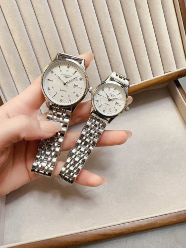 白皮 .金 .钢20 浪琴-Longines 情侣对表 原装进口石英机芯 316L精钢表壳 直径男39Mm女29Mm 厚8Mm如果今天的阳光停止了它耀眼的光芒。