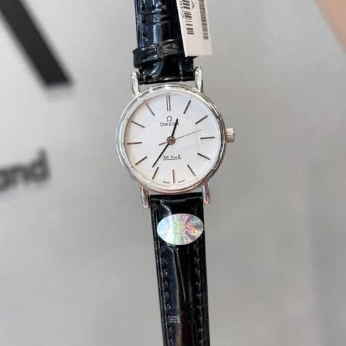 皮带白 枚 #中古欧米茄 Vintage西洋Longines简约小金豆，简直太别致了！小尺寸26Mm低调又不失细节的美，表盘刻度也太纤细秀气了吧！复古独特，上手